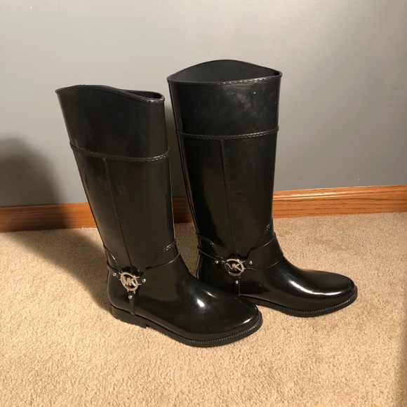 Michael Kors Tall Rain Boots! - Picture 3 of 5